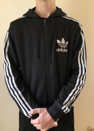 Оригинальный мужской свитер adidas