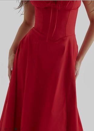 Шикарна сукня міді корсетного типу9 фото