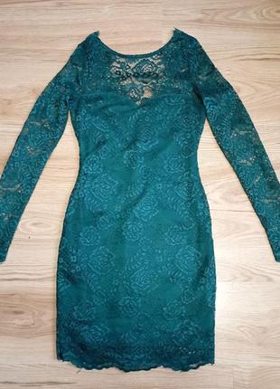 Мережевна сукня коротка з вирізом плаття