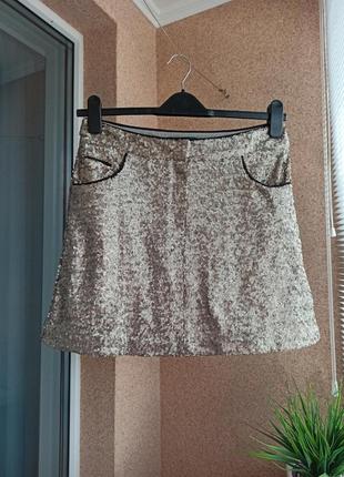Красивая нарядная праздничная юбка мини трапецией в  золотистые пайетки3 фото