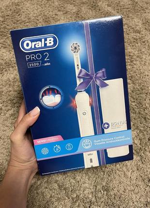 Ціну знижено!!!braun oral b електрична щітка , іригатор oral - b smart4 фото