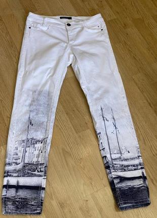 Эффектные джинсы с принтом marc cain1 фото