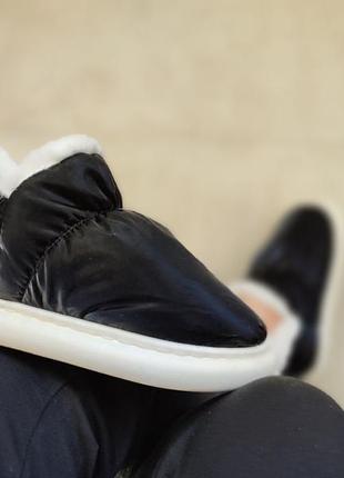 Чорні дутики уги тапки черевики теплі на хутрі автоледі чорні зимові капці8 фото