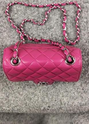 Безупречная розовая сумка chanel pink quilted на длинном ремешке3 фото