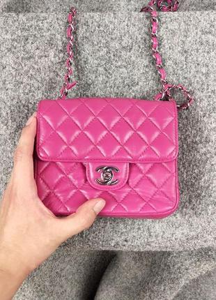 Безупречная розовая сумка chanel pink quilted на длинном ремешке6 фото