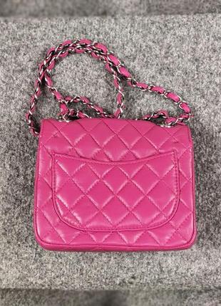 Безупречная розовая сумка chanel pink quilted на длинном ремешке4 фото