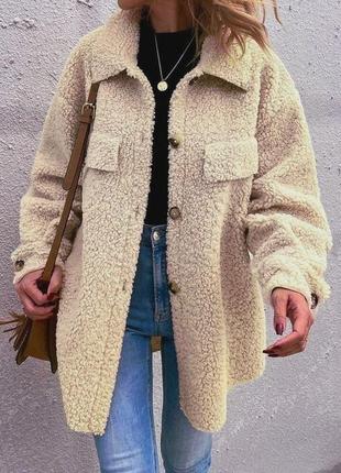 Удлиненная рубашка тедди овчина мех куртка шубка стильная теплая рубашка базовая бежевая коричневая4 фото