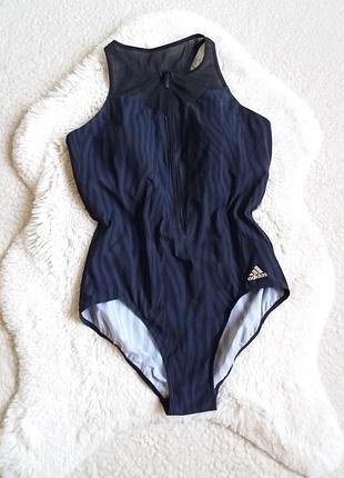 Слитный купальник на молнии спереди со вставками из сетки