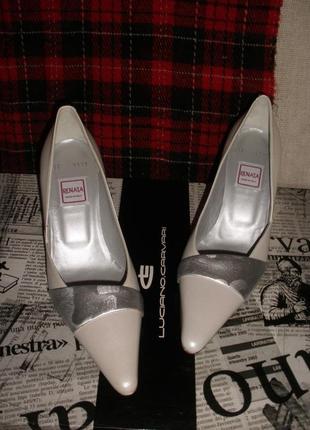 Изящные туфли лодочки renata (италия) перламутровой натуральной кожи1 фото