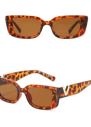 Женские очки valentino полезны с леопардовой оправой2 фото
