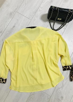 Женская яркая желтая блуза с тигровыми вставками6 фото
