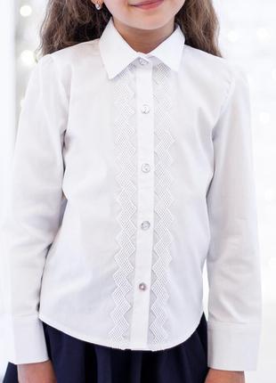 Школьная блузка  классическая с кружевом мод. 2011 белая р.1221 фото