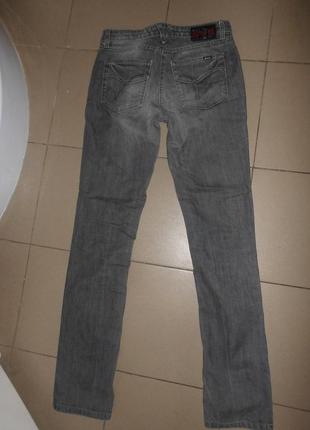 Серые джинсы3 фото