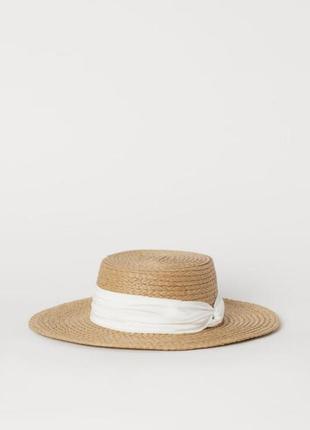 Шляпа с широкими полями соломенная с тесьмой