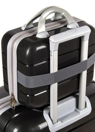 Набір пластикових валіз + косметичка 4 шт abs-пластик fashion 811 black6 фото