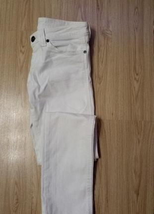Стильные, белые джинсы wrangler2 фото