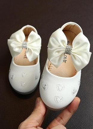 Стильні туфлі для маленьких принцес1 фото
