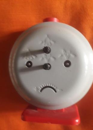 Двенадцатые часы,будильник,срср,янтарь,4камня