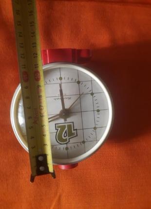 Двенадцатые часы,будильник,срср,янтарь,4камня