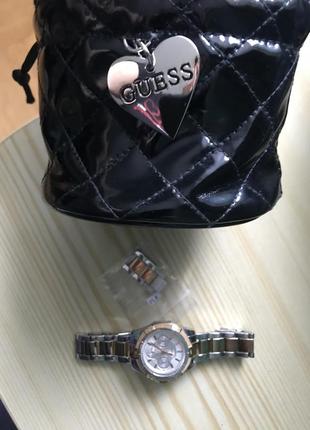 Часы guess