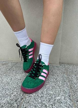 Женские кроссовки зеленые с розовым gucc1 x adidas logo green pink3 фото