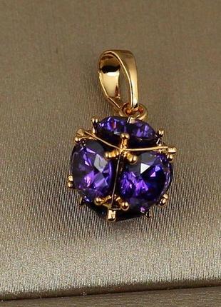 Кулон xuping jewelry кубик з фіолетовим камінням 1.4 см золотистий
