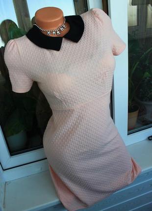 Красивое платье на 42 р-р,длина 83 см