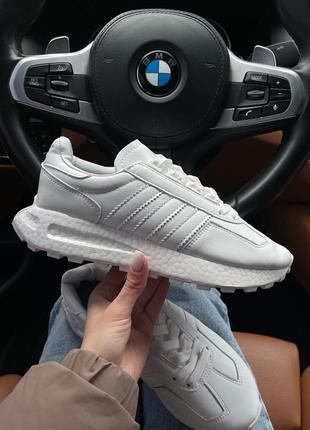 Кроссовки белые adidas