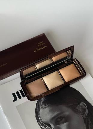 Палетка тройка финишная сияющая пудра бронзер hourglass ambient lighting palette volume 1 i