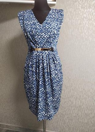 Платье с карманами