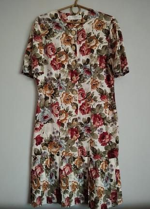 Изысканное винтажное платье с цветочным принтом