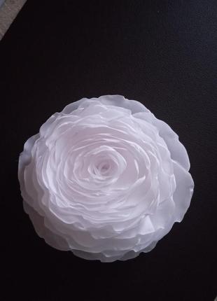 Броши цветы розы из ткани ручная работа9 фото