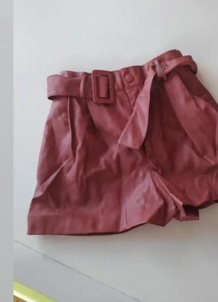 Классные шорты эко кожа с высокой посадкой от zara в идеальном состоянии размер s2 фото