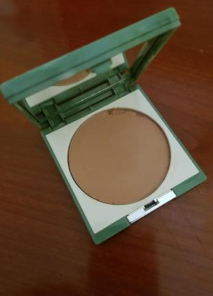 Clinique clarifying powder  освітлююча пудра