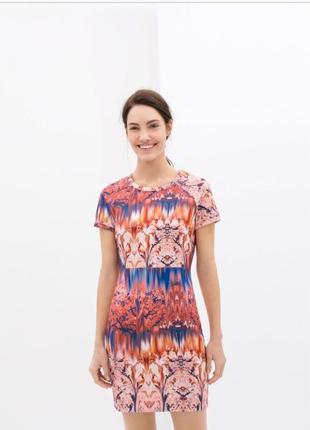 Платье zara неопреновое с цветочным принтом