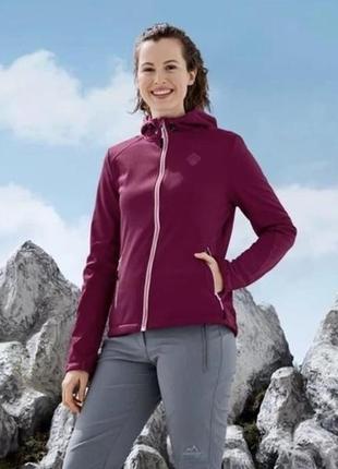 Женская спортивная куртка с капюшоном crivit softshell размер s 36-38 бордовый1 фото