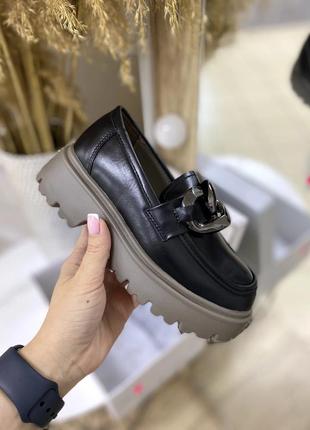 Стильні шофери для дівчат