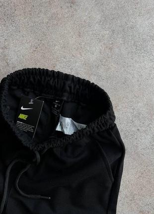 Брендовые мужские спортивные штаны / качественные брюки nike в черном цвете на каждый день5 фото