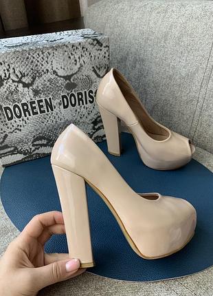Бежевые лакированные туфли😍 doreen doris2 фото