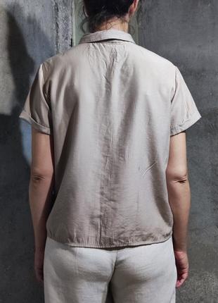 Рубашка укороченая оверсайз прямая своободный крой бежевая милитари классика сафари сорочка коротка10 фото