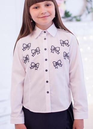 Красивая школьная блузка с вышитыми бантиками 5008  р.140