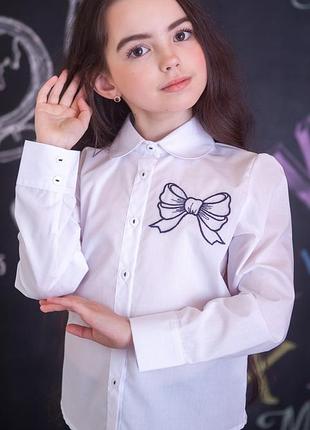 Блузка світ блуз мод. 5035 з вишитим бантом р.140