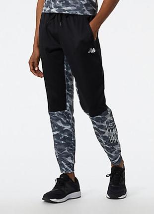 New balance ® tenacity performance fleece printed pant оригінал спортивні штани нової колекції