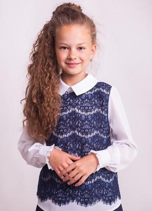 Блузка шифонова із синім мереживом