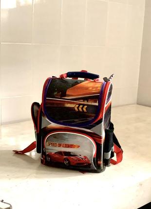 Шкільний рюкзак для хлопчика ортопедичний брендовий для молодших класів