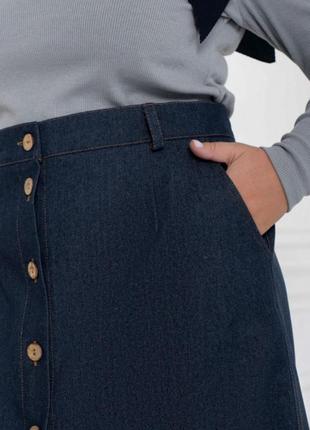 Длинная джинсовая юбка на пуговицах3 фото