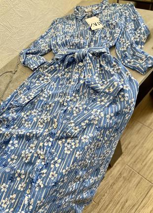 Легкое макси платье с кармашками в цветочный принт от zara the marilyn dress9 фото