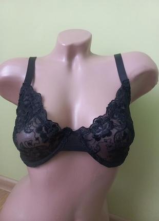 Бюстгальтер