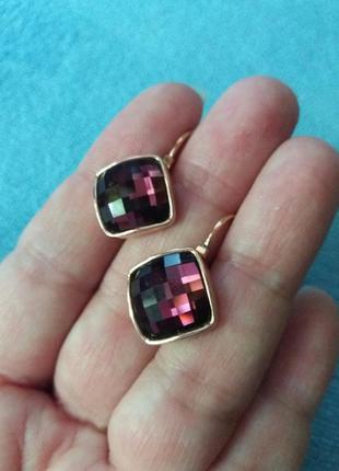Сережки з бордовими кристалами swarovski від undin3 фото