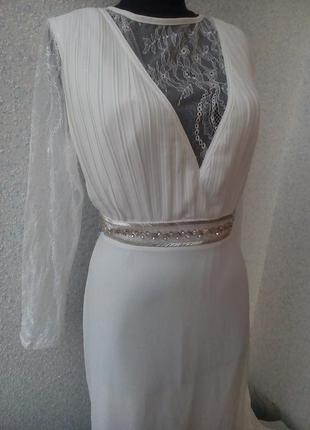 Белое платье со шлейфом tfnc london6 фото